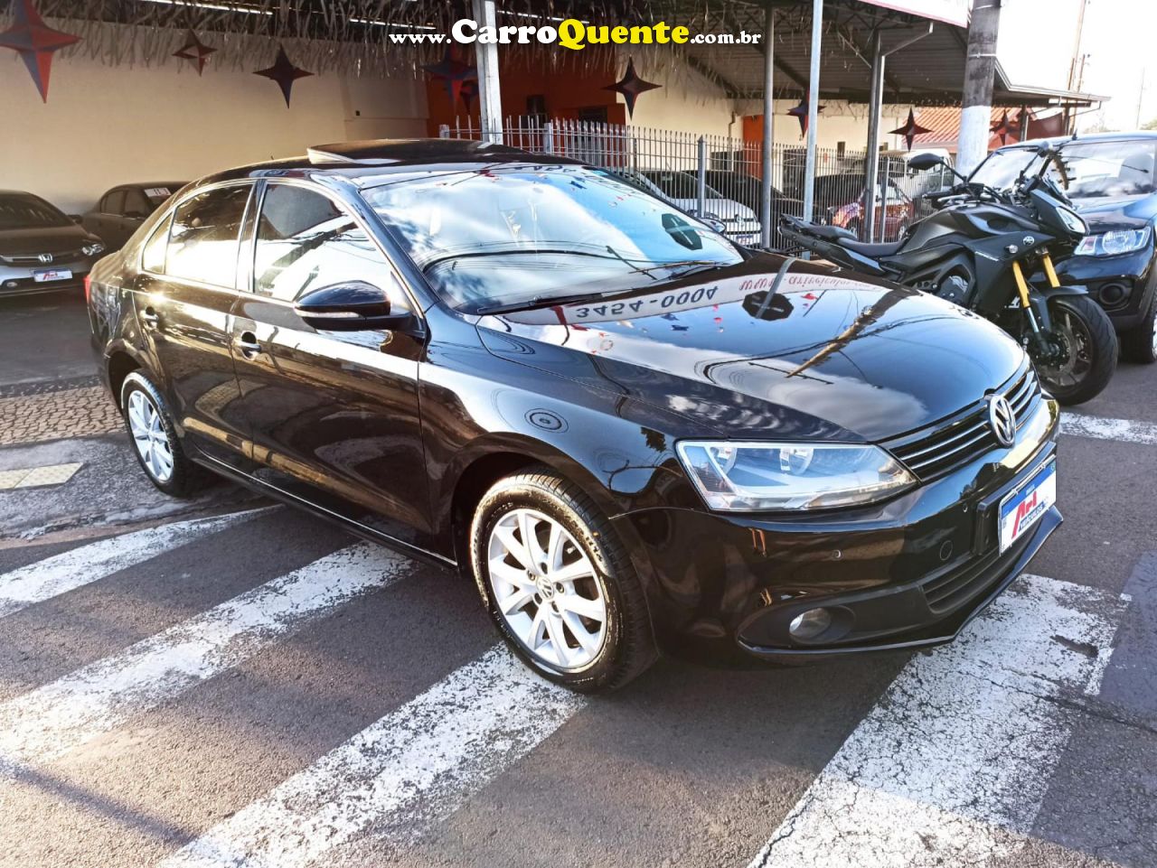 VOLKSWAGEN   JETTA COMFORTLINE 2.0 T.FLEX 8V 4P TIPT.   PRETO 2013 2.0 GASOLINA - Loja