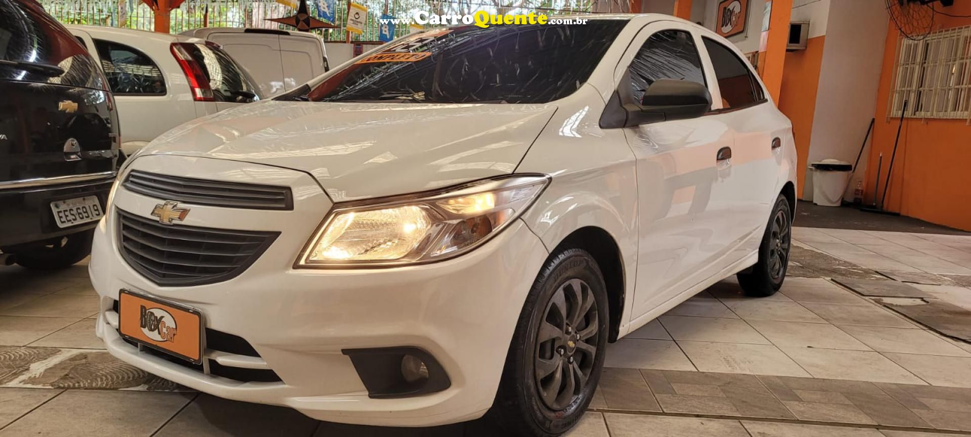 CHEVROLET   ONIX HATCH JOY 1.0 8V FLEX 5P MEC.   BRANCO 2018 1.0 FLEX - Loja