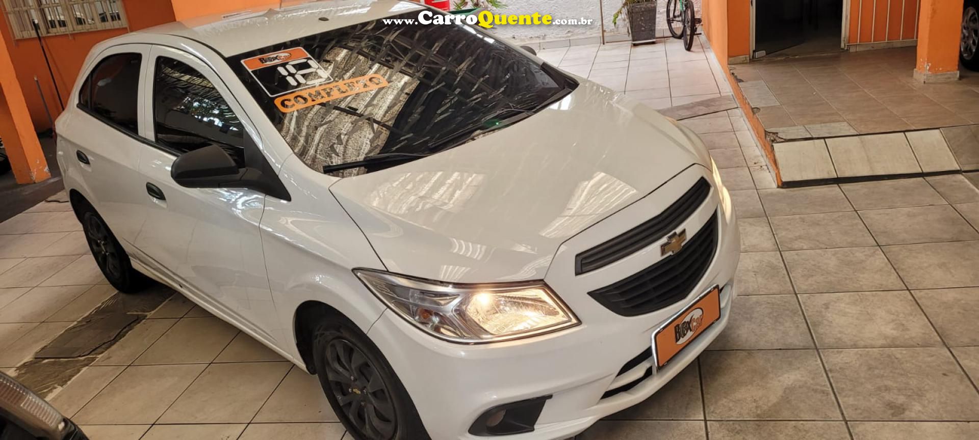 CHEVROLET   ONIX HATCH JOY 1.0 8V FLEX 5P MEC.   BRANCO 2018 1.0 FLEX - Loja