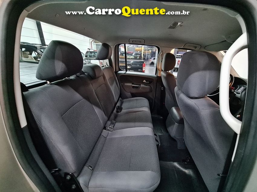Volkswagen Amarok 2.0 Trendline Cab. Dupla 4x4 4p - Loja