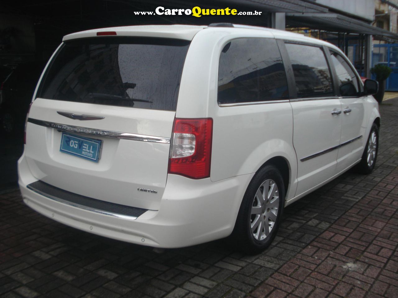 CHRYSLER   TOWN & COUNTRY LIMITED 3.8 3.6 V6 AUT.   BRANCO 2012 3.8 GASOLINA - Loja