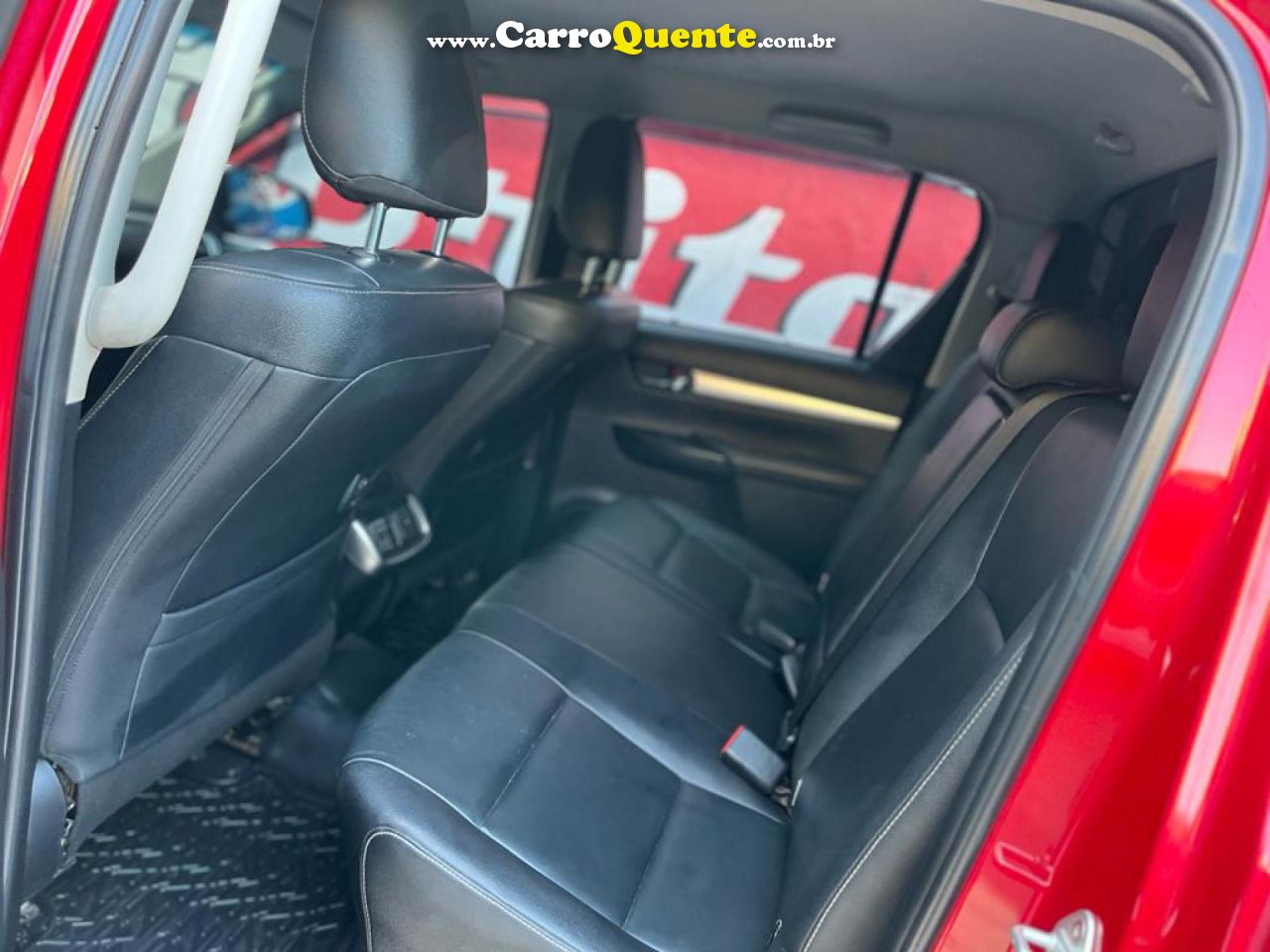 TOYOTA   HILUX CD SRV 4X4 2.8 TDI DIESEL AUT.   VERMELHO 2016 2.8 DIESEL - Loja