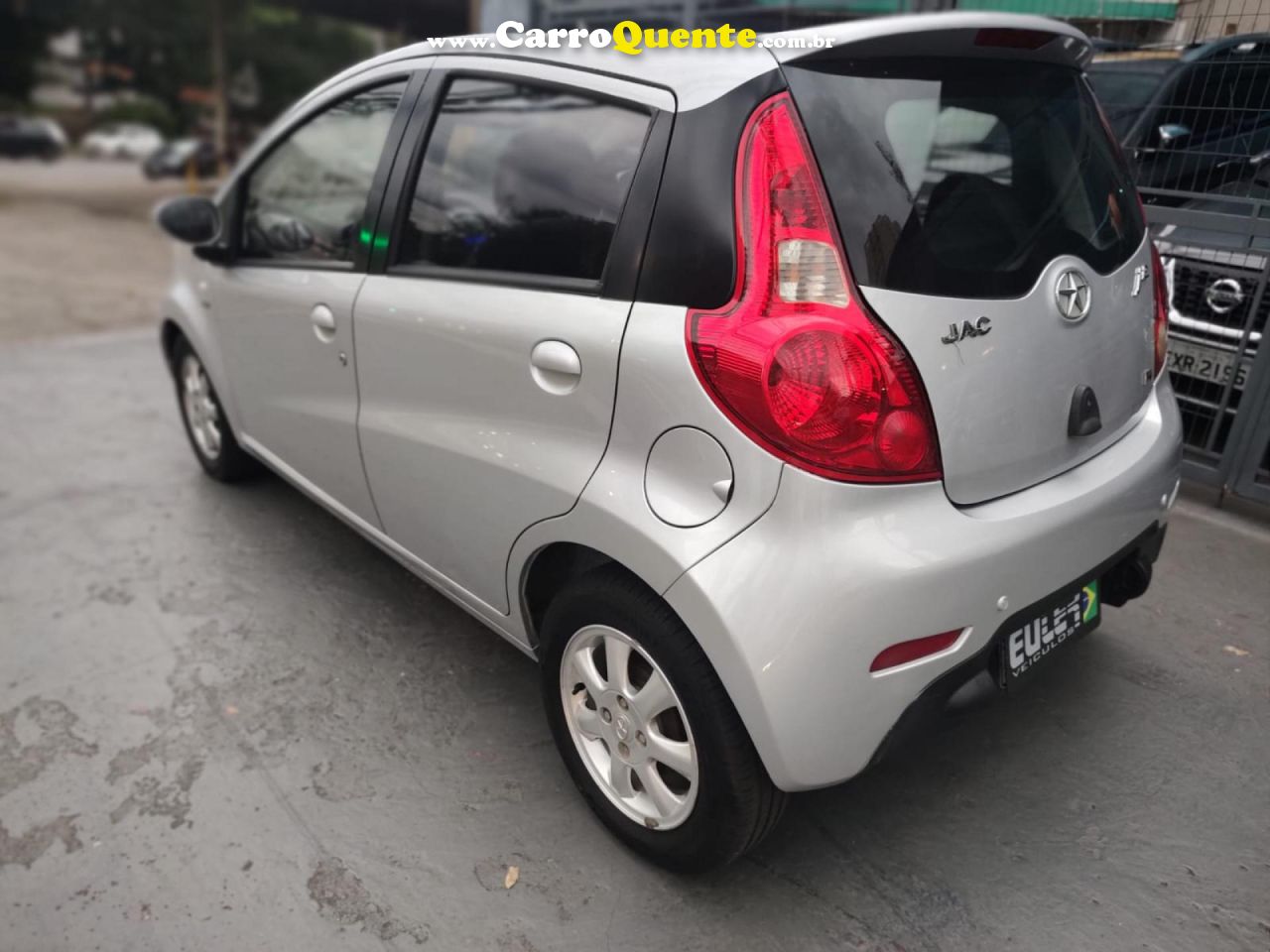 JAC   J2 1.4 16V 5P MEC.   PRATA 2014 1.4 GASOLINA - Loja