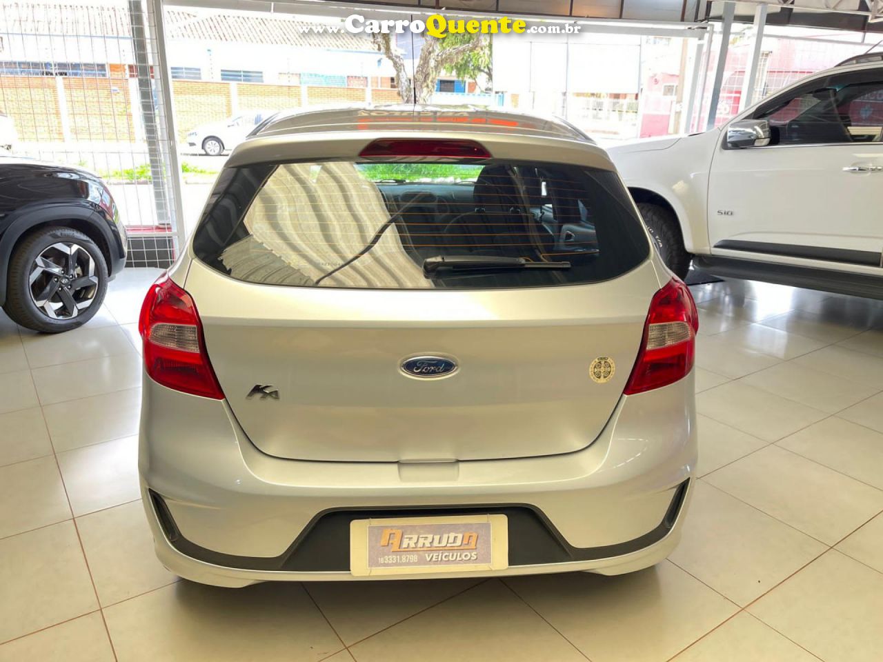 FORD   KA 1.0 SESE PLUS TIVCT FLEX 5P   PRATA 2019 1.0 FLEX - Loja