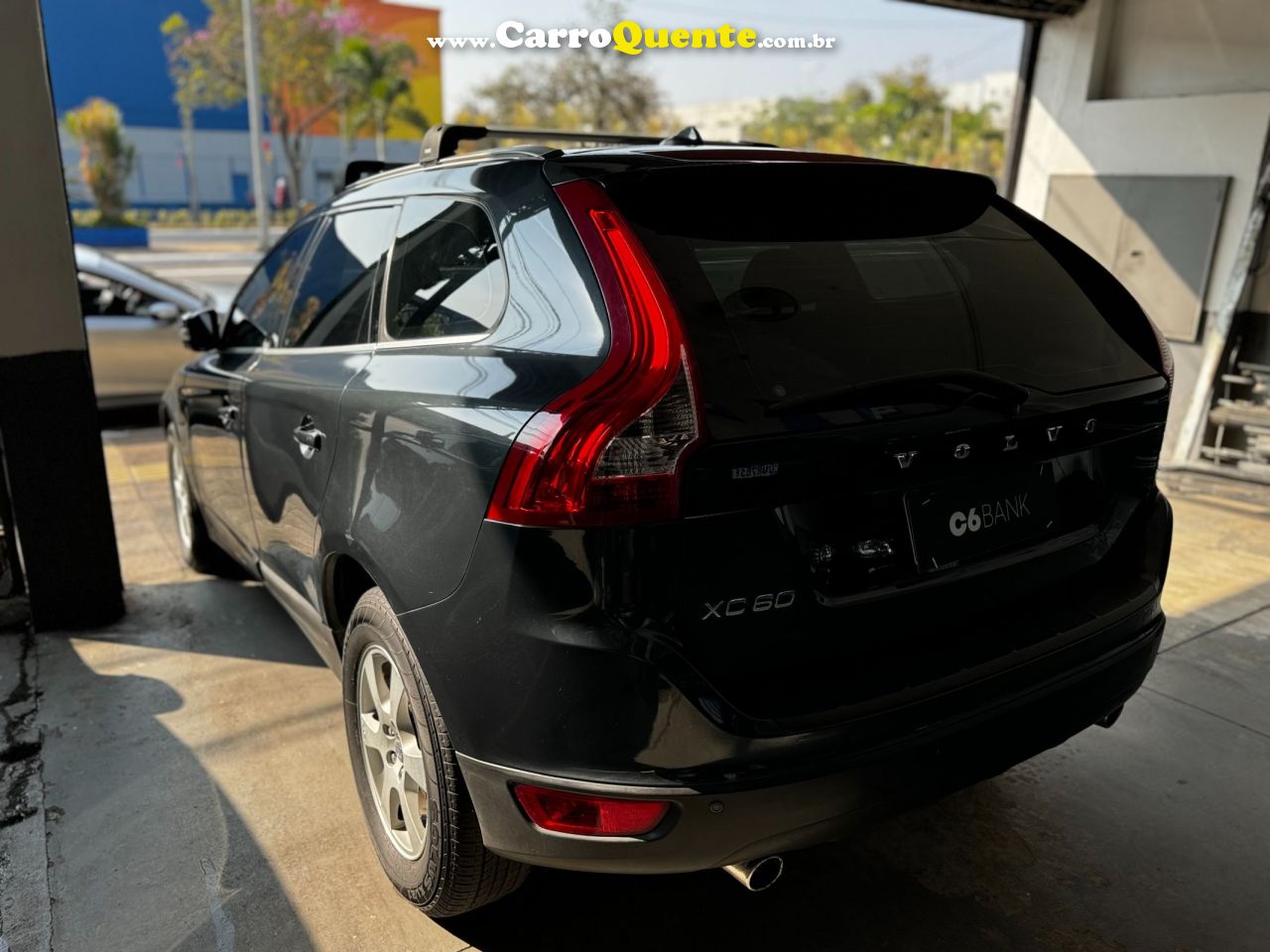 VOLVO XC60 2.0 T5 COMFORT FWD TURBO - Loja