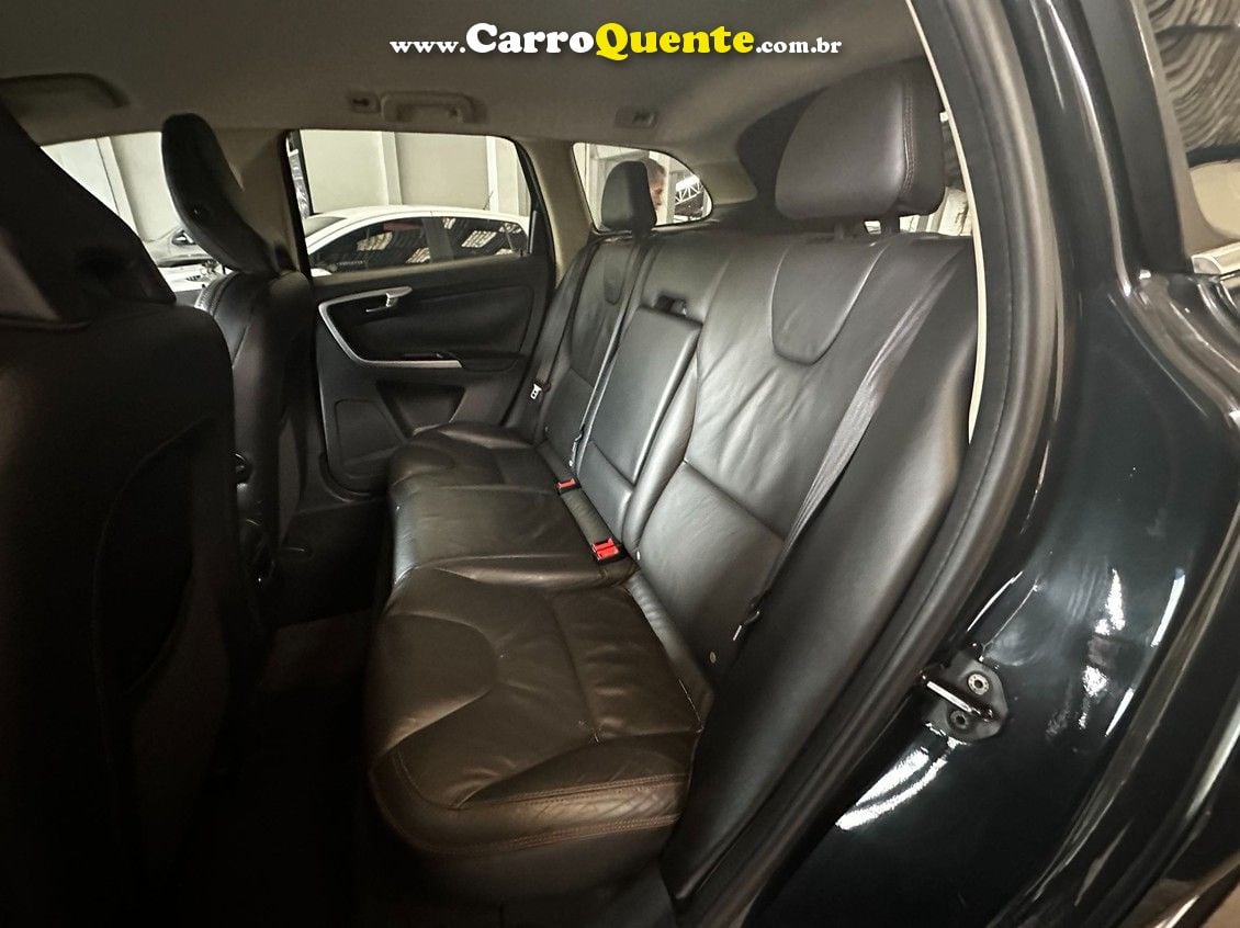 VOLVO XC60 2.0 T5 COMFORT FWD TURBO - Loja