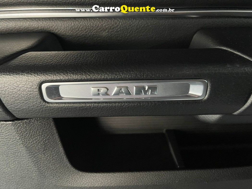 RAM CLASSIC 5.7 V8 LARAMIE CD 4X4 - Loja