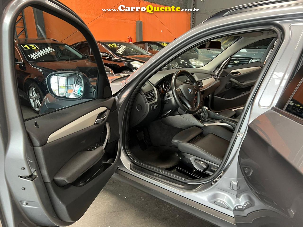 BMW   X1 SDRIVE 18I 2.0 16V 4X2 AUT.   CINZA 2011 2.0 GASOLINA - Loja