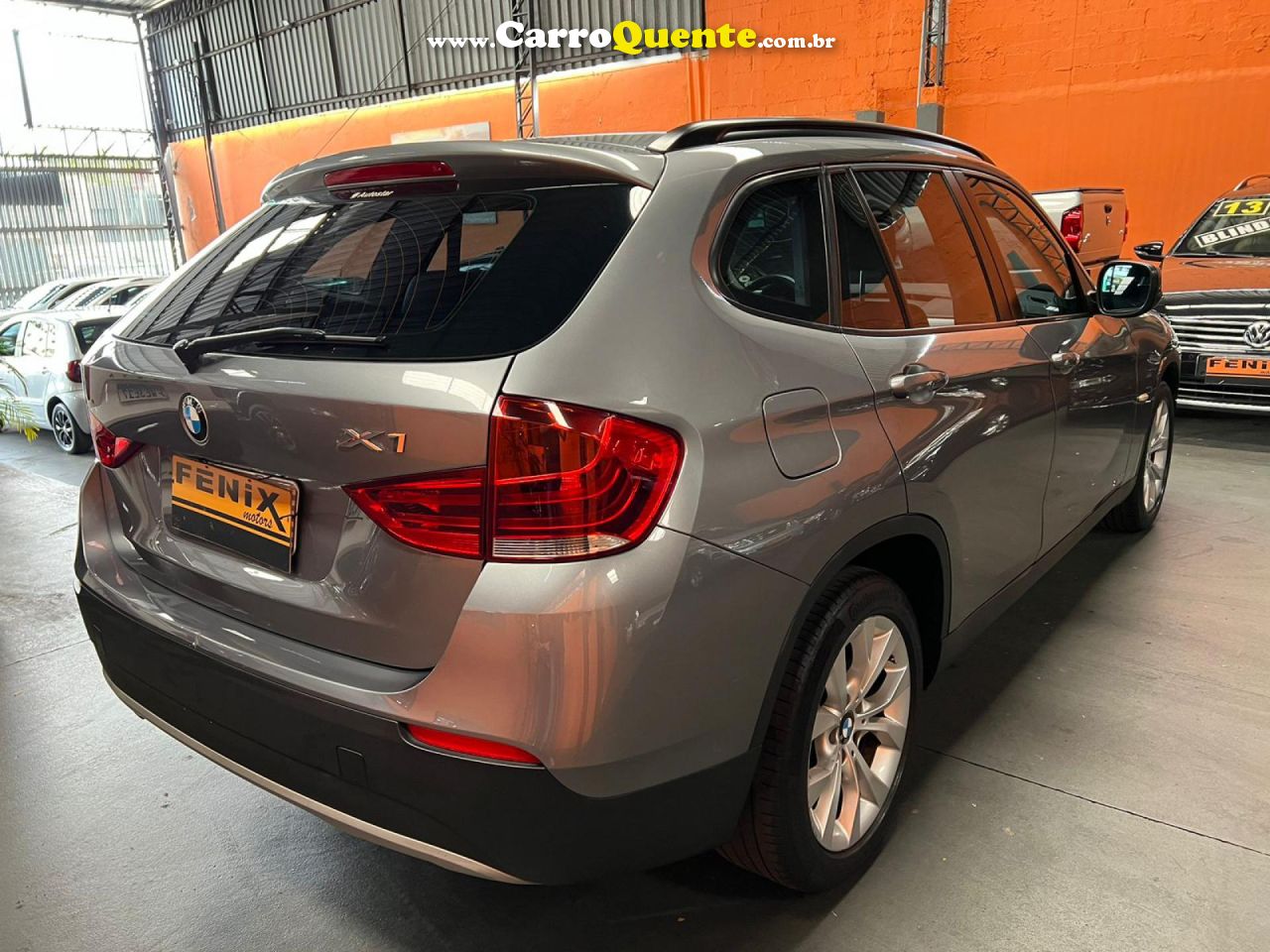 BMW   X1 SDRIVE 18I 2.0 16V 4X2 AUT.   CINZA 2011 2.0 GASOLINA - Loja