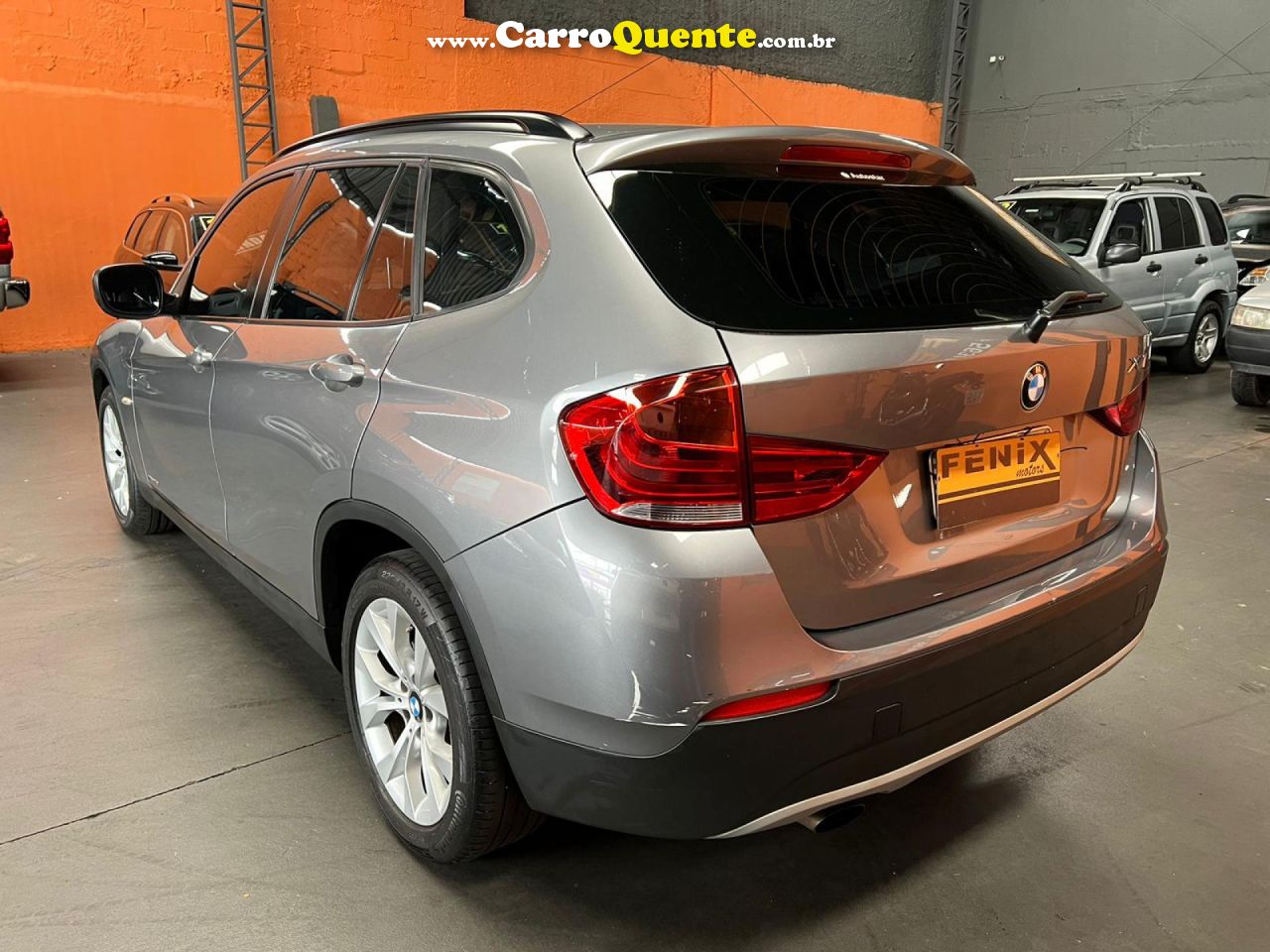 BMW   X1 SDRIVE 18I 2.0 16V 4X2 AUT.   CINZA 2011 2.0 GASOLINA - Loja