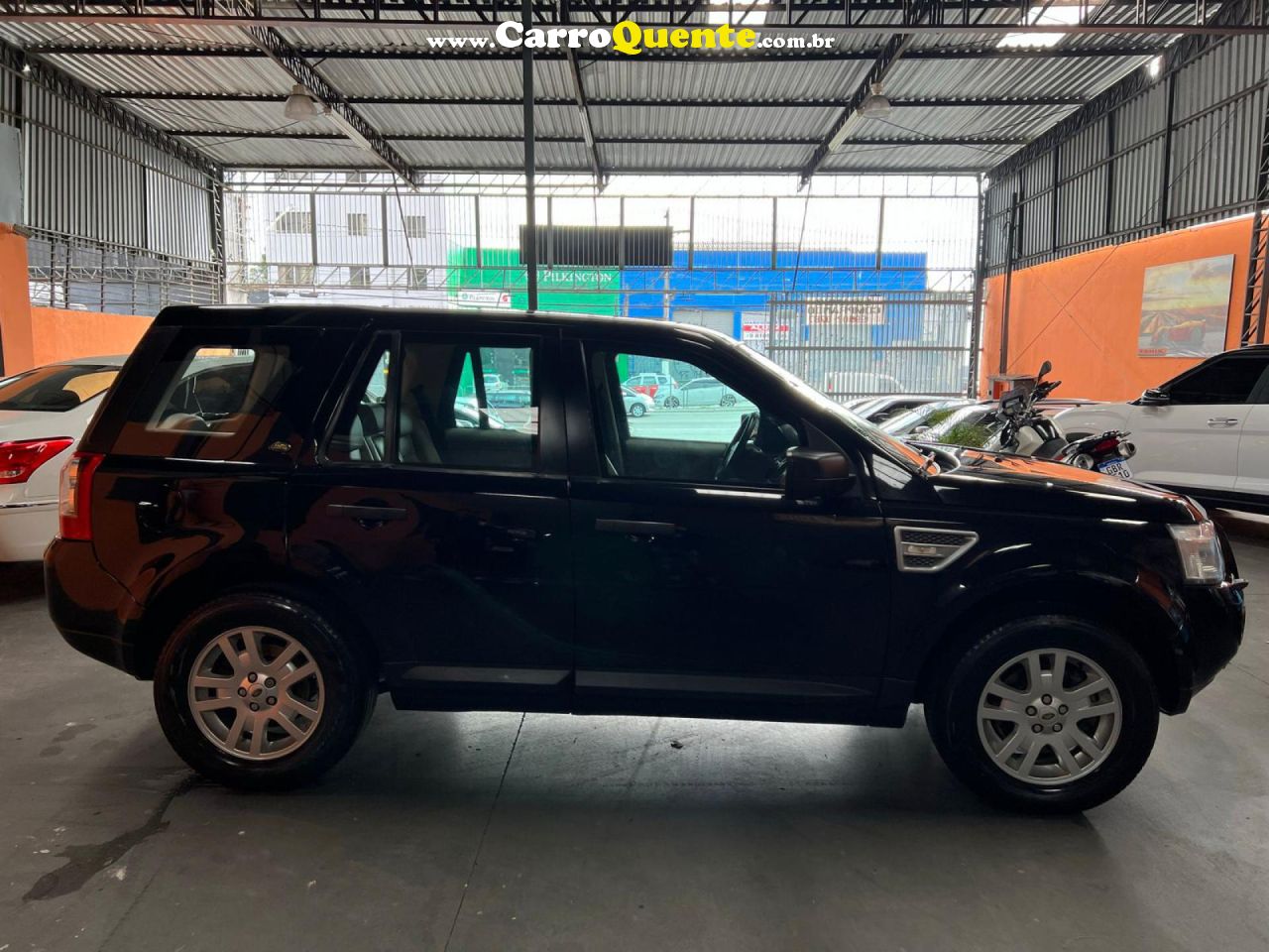 LAND ROVER   FREELANDER2 I6 SE 3.2 232CV AUT. 5P   PRETO 2009 3.2 GASOLINA - Loja