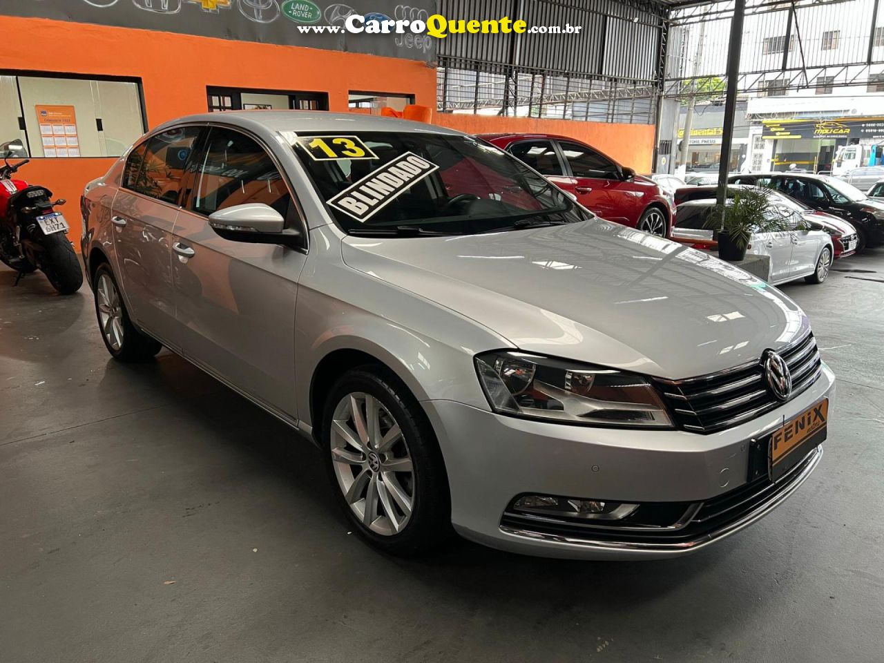 VOLKSWAGEN   PASSAT TB 2.0 FSITSI 211CV TIPTRONIC 4P   PRATA 2013 2.0 GASOLINA - Loja
