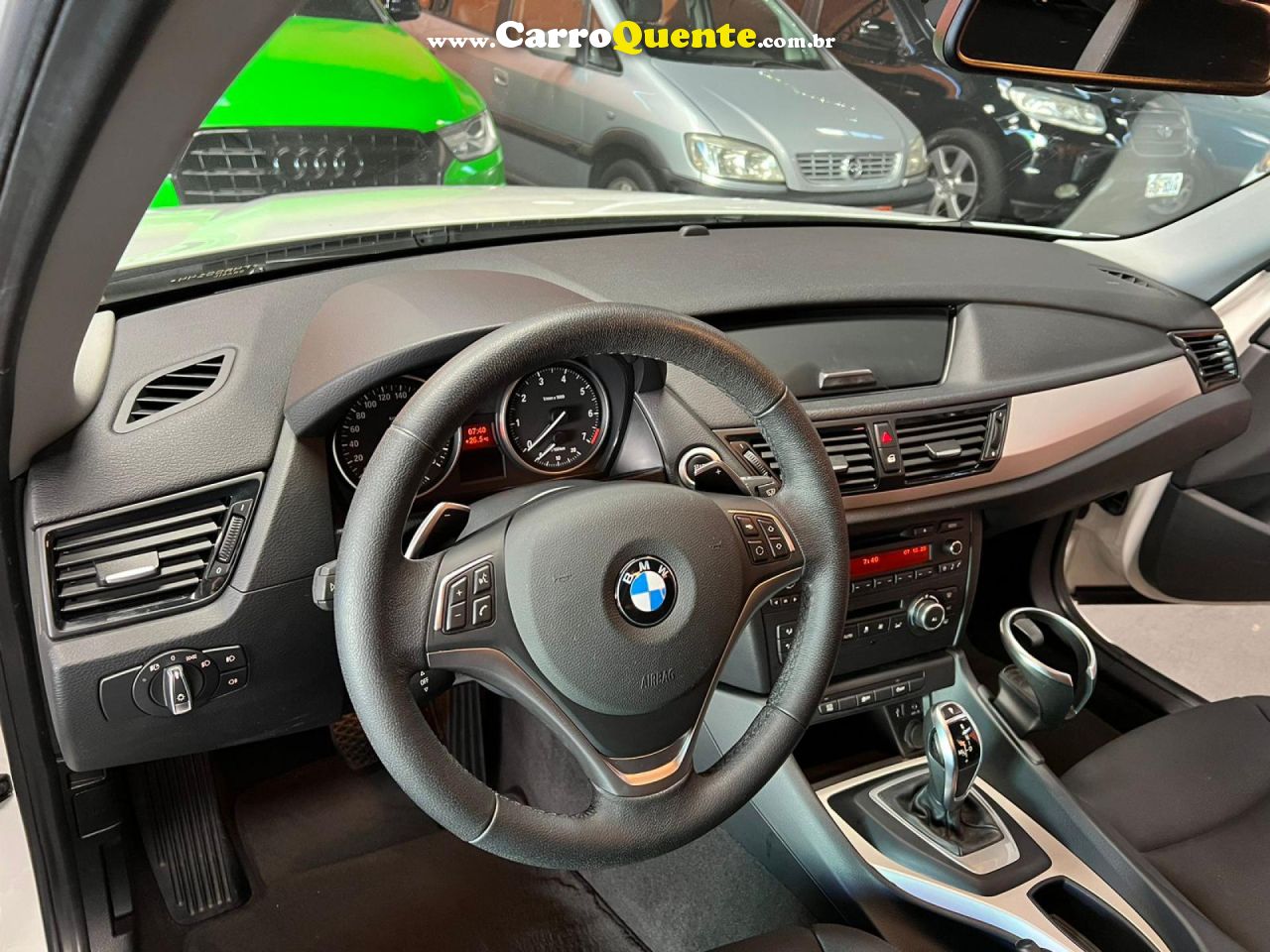 BMW   X1 SDRIVE 20I 2.02.0 TB ACTI.FLEX AUT.   BRANCO 2015 2.0 FLEX - Loja