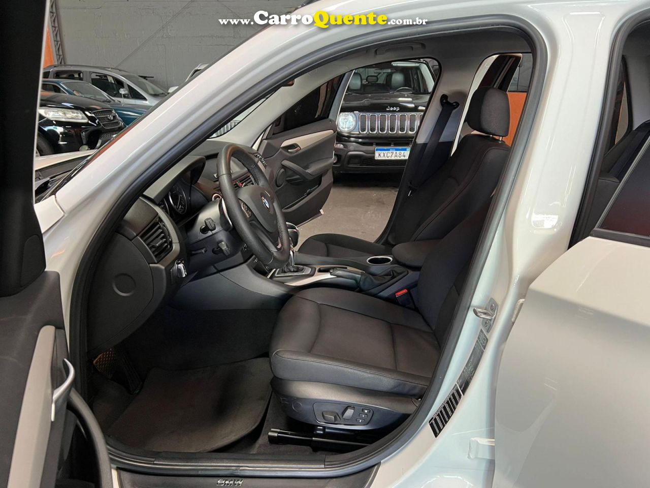 BMW   X1 SDRIVE 20I 2.02.0 TB ACTI.FLEX AUT.   BRANCO 2015 2.0 FLEX - Loja