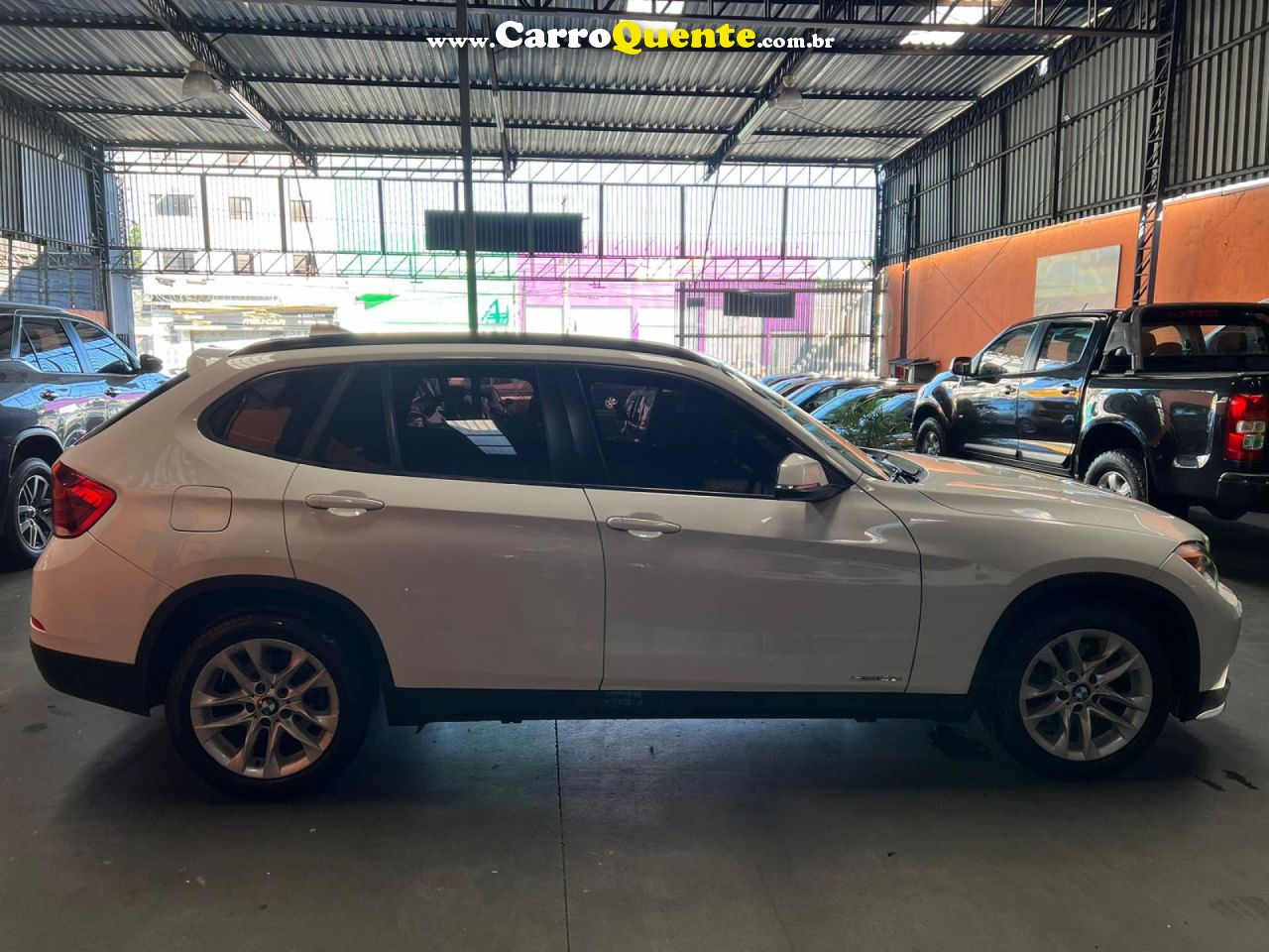 BMW   X1 SDRIVE 20I 2.02.0 TB ACTI.FLEX AUT.   BRANCO 2015 2.0 FLEX - Loja