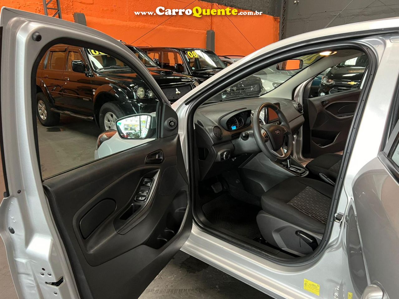 FORD   KA 1.5 SEDAN SE PLUS 12V FLEX 4P AUT.   PRATA 2020 1.5 FLEX - Loja