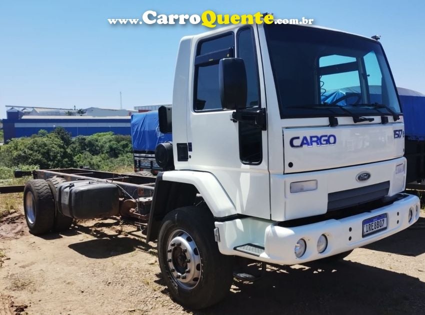 Ford Cargo CARGO 1517 Turbo 2p Chassi - Loja