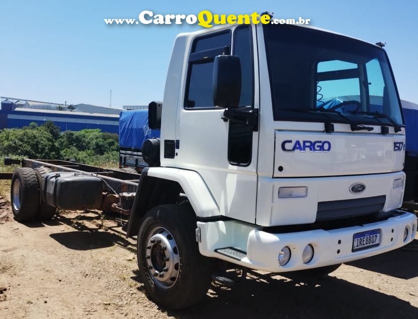 Ford Cargo CARGO 1517 Turbo 2p Chassi - Loja
