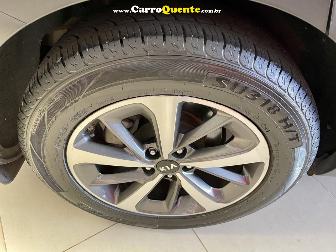 KIA   SORENTO 2.4 16V 4X2 AUT.   PRETO 2018 2.4 GASOLINA - Loja