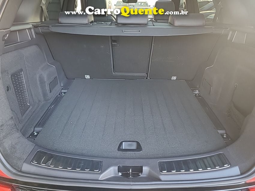 Land Rover Discovery Sport SE DYN D200 - Loja