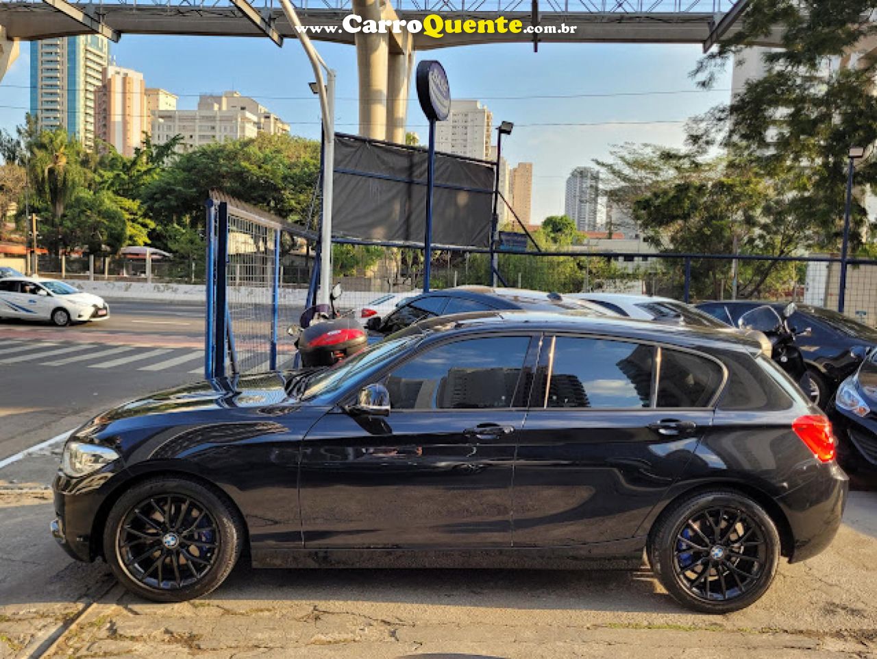 BMW   120IA SPORT 2.0ACTIVEFLEX 16V AUT.   PRETO 2016 2.0 FLEX - Loja