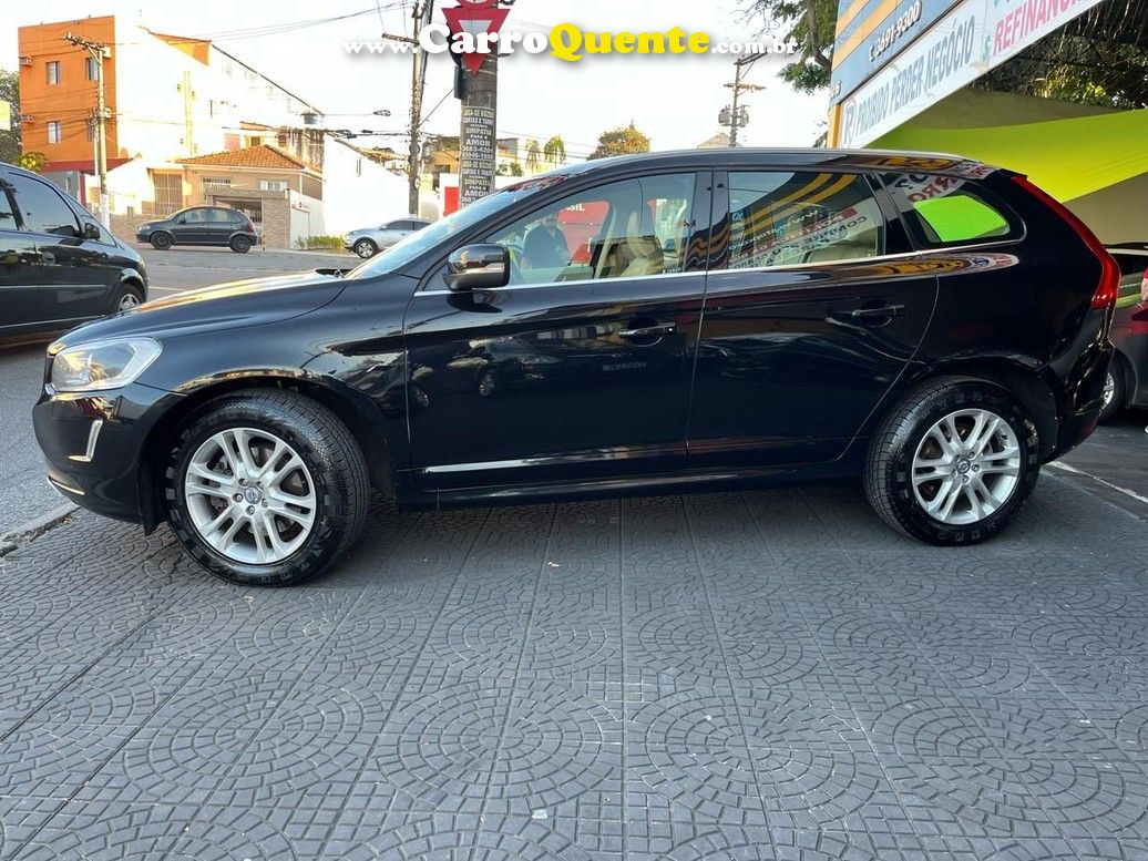 VOLVO XC60 2.0 T5 R DESIGN TURBO 2014 - Loja