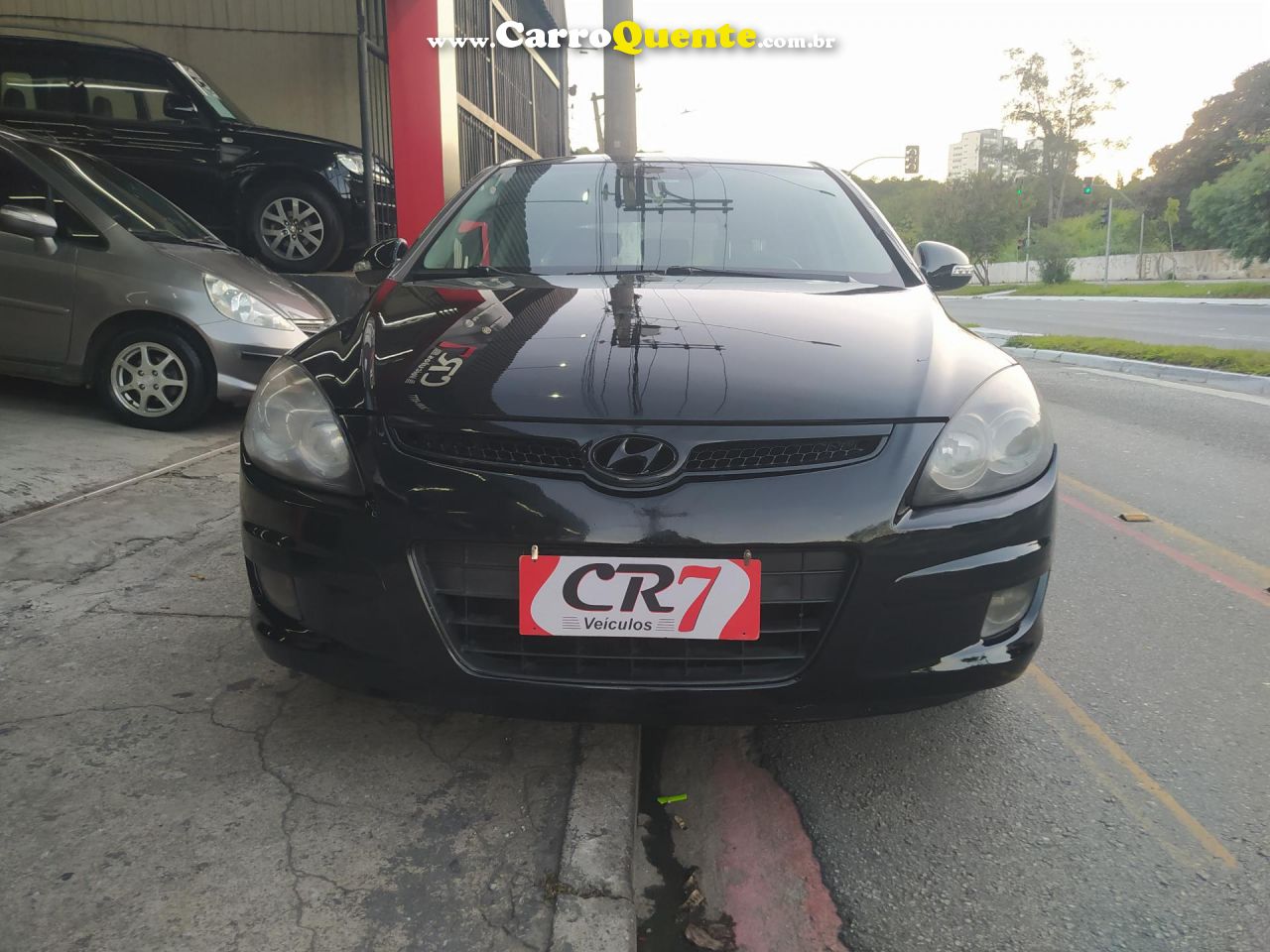 HYUNDAI   I30 2.0 16V 145CV 5P AUT.   PRETO 2011 2.0 GASOLINA - Loja