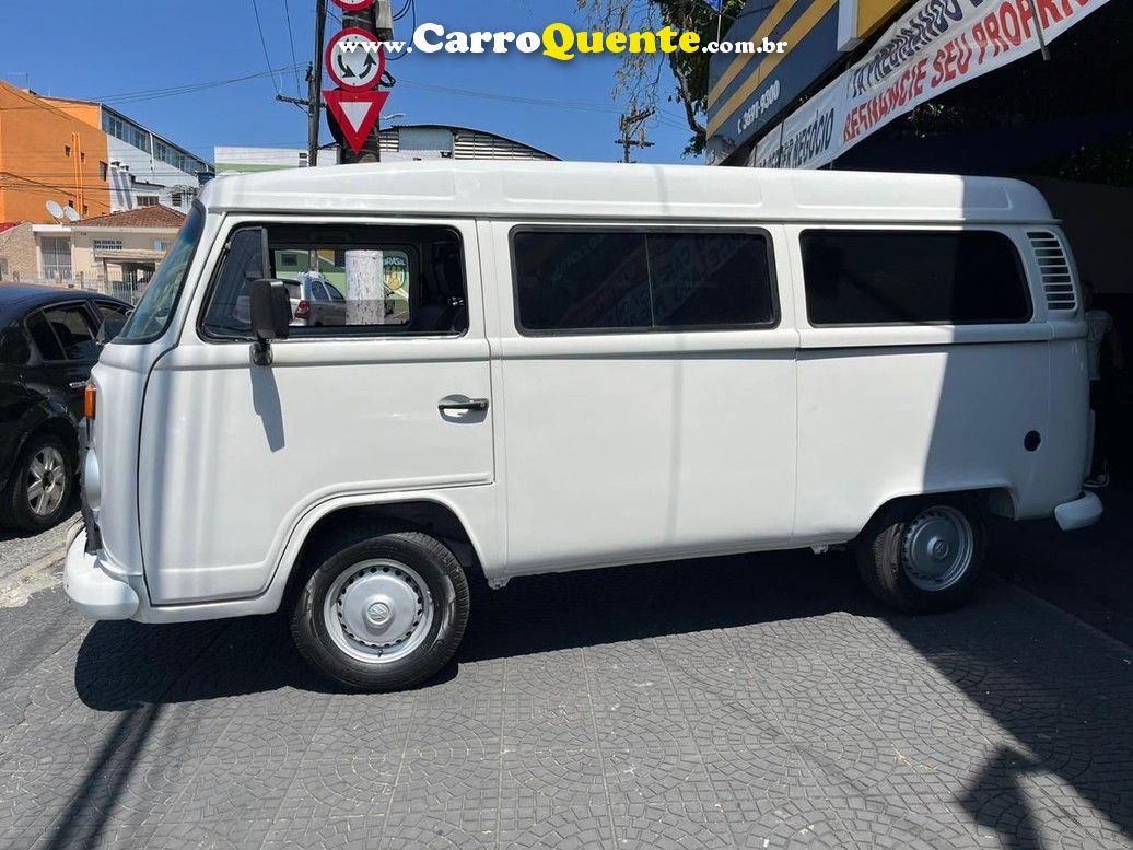 VOLKSWAGEN KOMBI 1.4 MI STD 8V 2014 - Loja