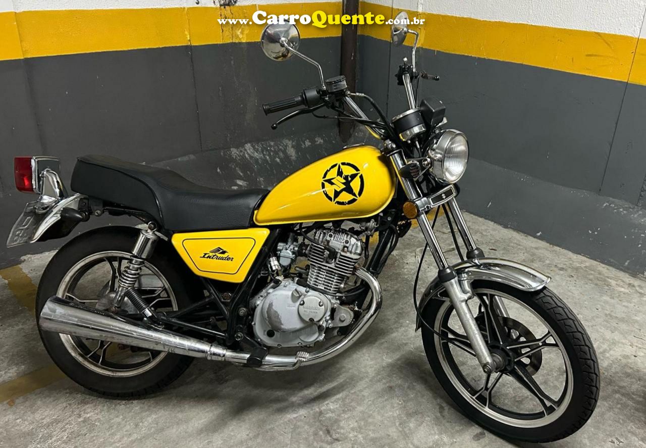 SUZUKI   INTRUDER 125   AMARELO 2007 125cc GASOLINA - Loja