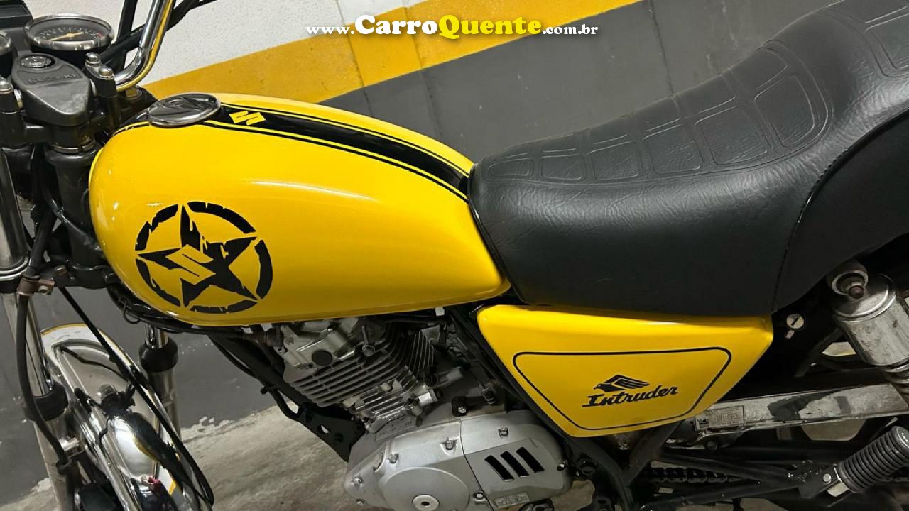 SUZUKI   INTRUDER 125   AMARELO 2007 125cc GASOLINA - Loja