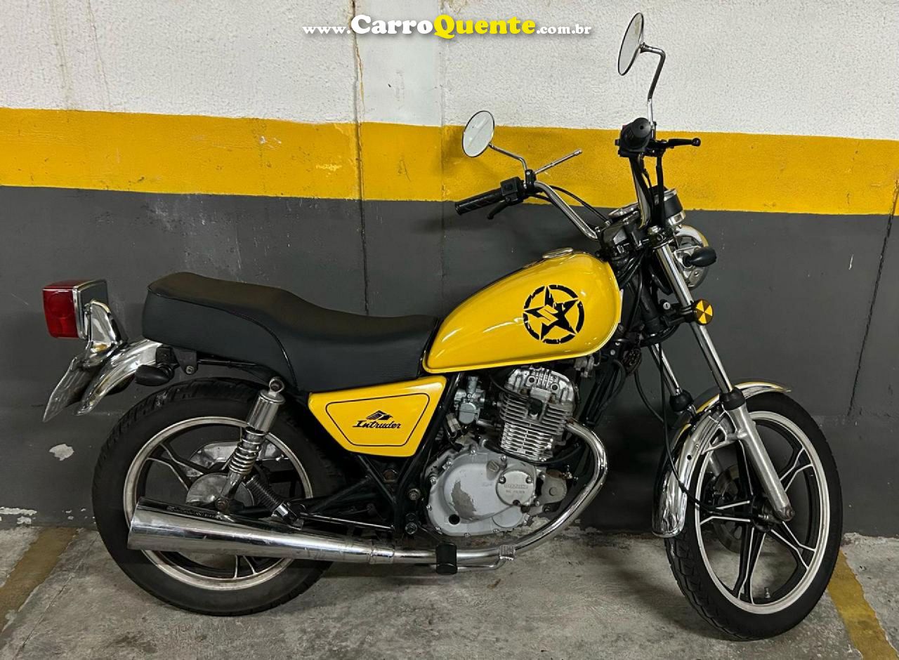 SUZUKI   INTRUDER 125   AMARELO 2007 125cc GASOLINA - Loja