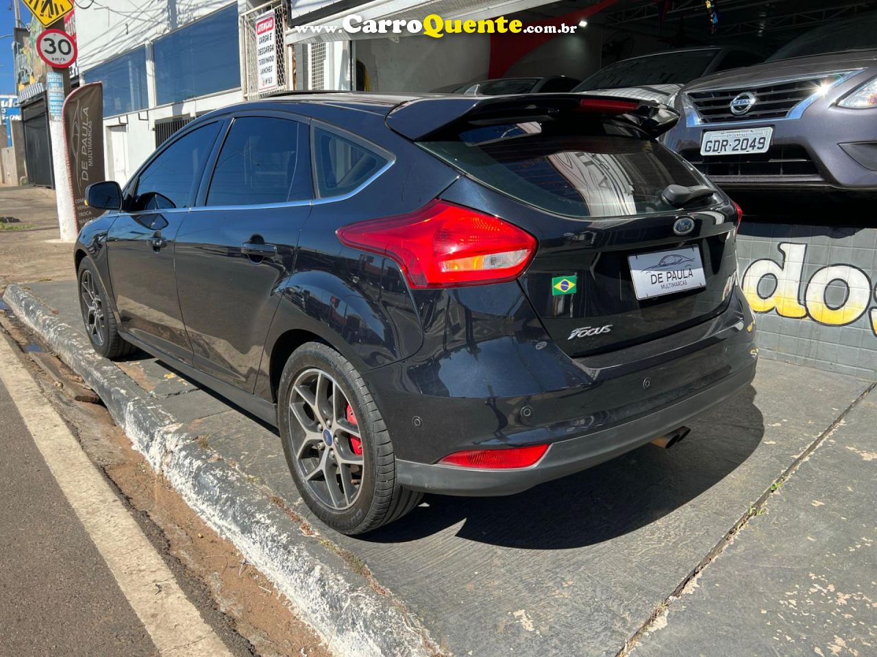 FORD   FOCUS TITATITA PLUS 2.0  FLEX 5P AUT.   PRETO 2017 2.0 FLEX - Loja