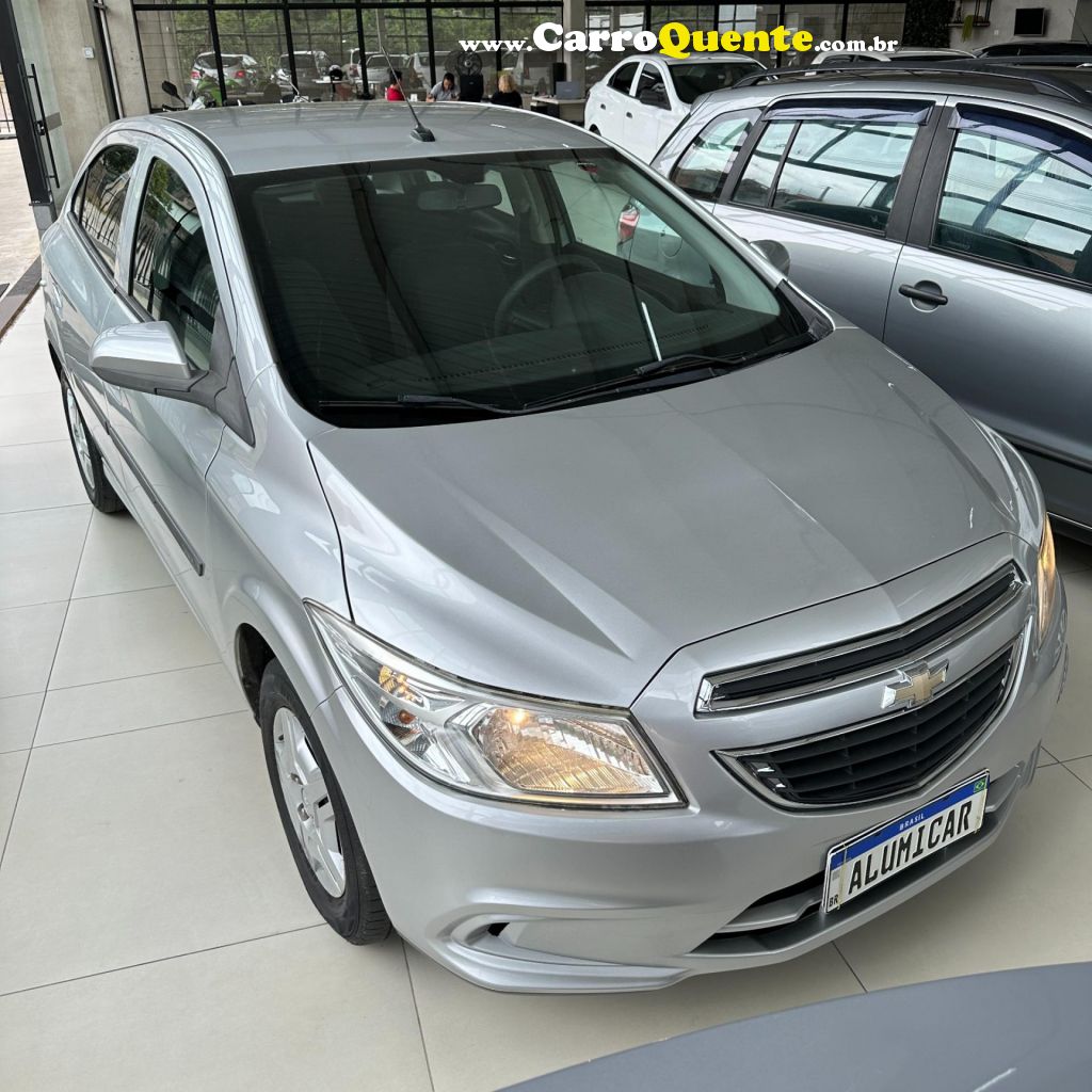 CHEVROLET   ONIX HATCH LT 1.0 8V FLEXPOWER 5P MEC.   PRATA 2014 1.0 FLEX - Loja