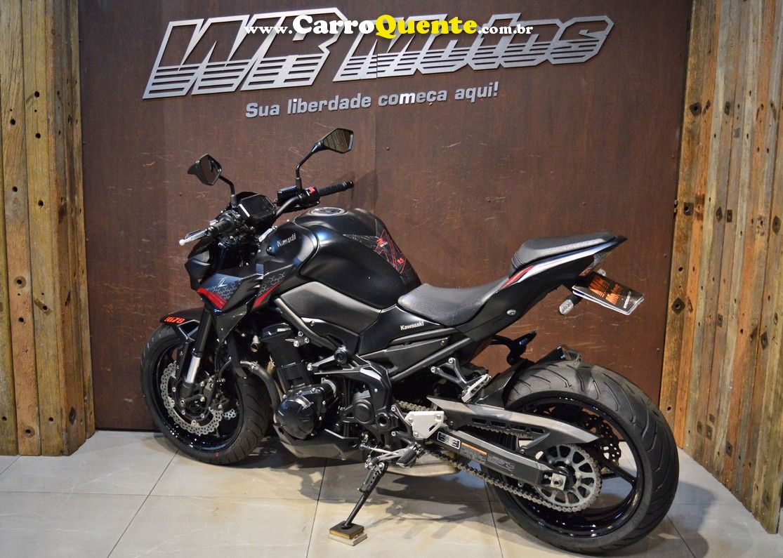 KAWASAKI Z900 - Loja