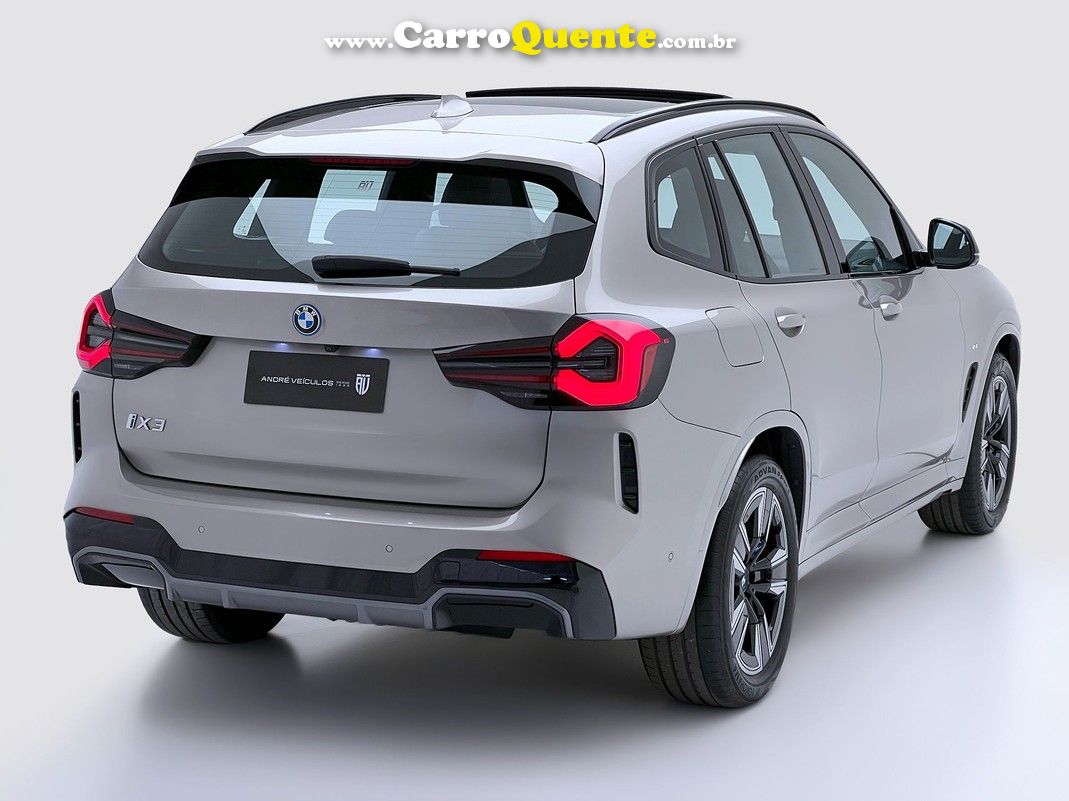 BMW IX3 - Loja