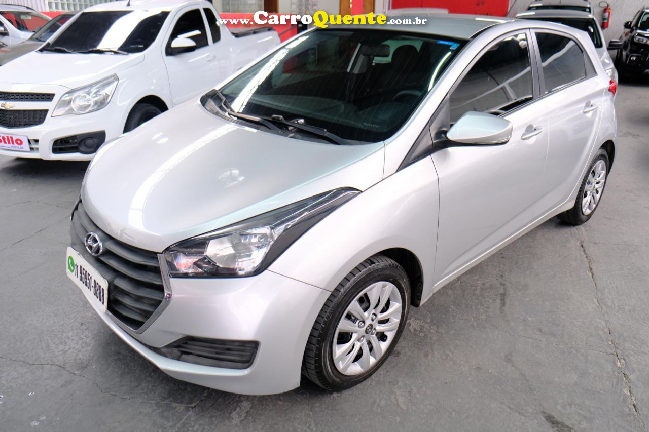 HYUNDAI   HB20 COMF.C.PLUSC.STYLE 1.0 FLEX 12V   PRATA 2017 1.0 FLEX - Loja