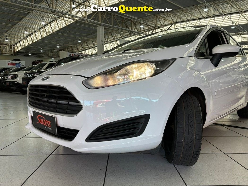 Ford New Fiesta Hatch 1.5 S 16v Flex 4p Completo - Loja
