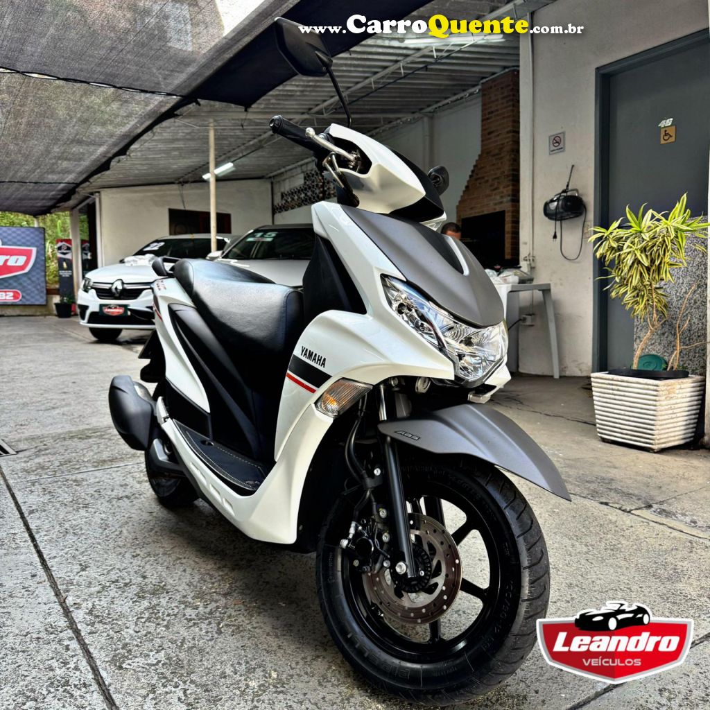 YAMAHA    FLUO 125   BRANCO 2023 125 GASOLINA - Loja