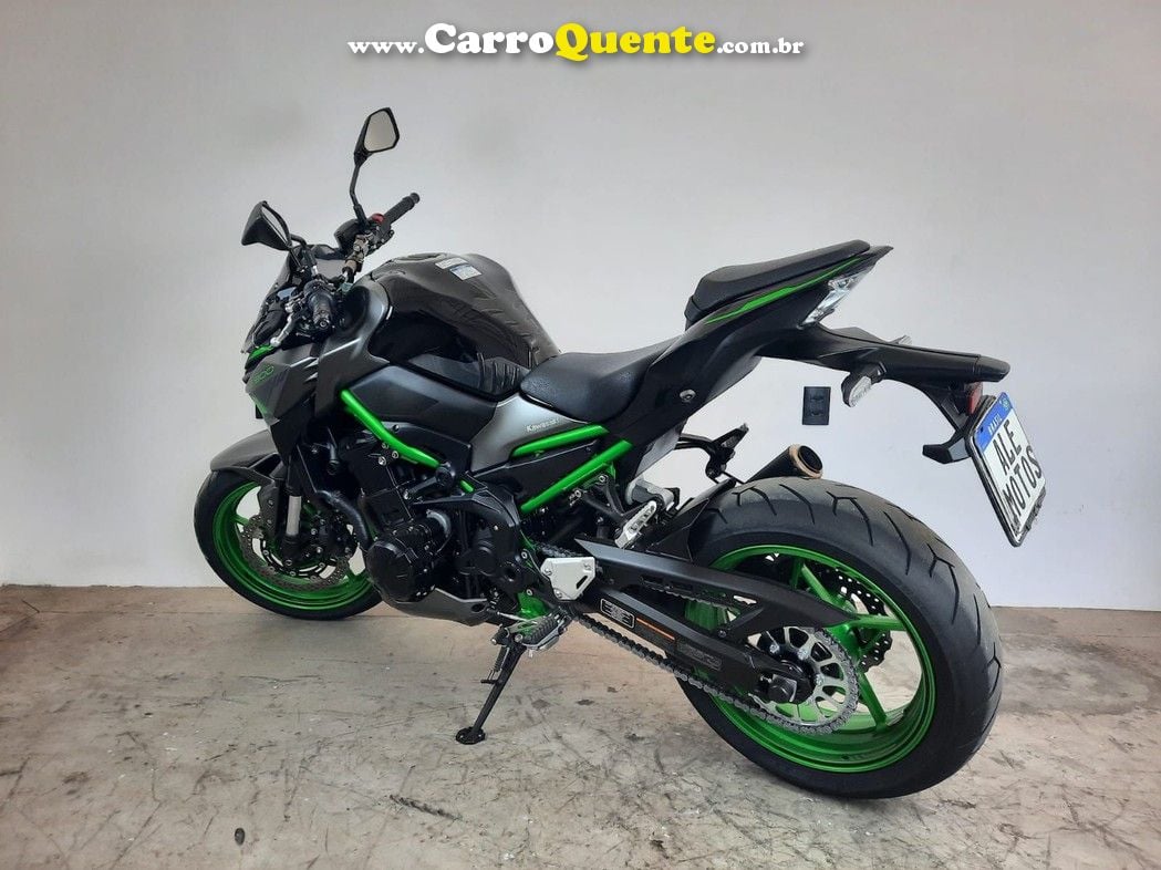 KAWASAKI Z900 - Loja