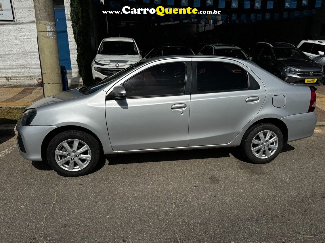 TOYOTA ETIOS 1.5 X SEDAN 16V - Loja