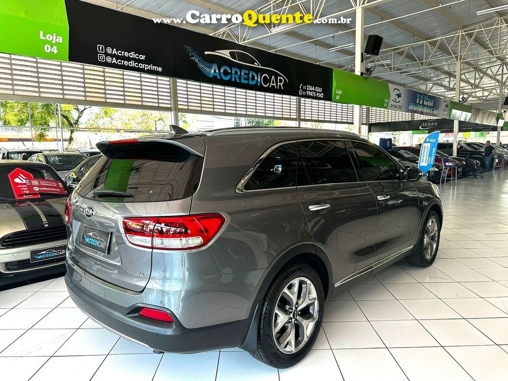 KIA SORENTO 3.3 V6 EX 7L - Loja