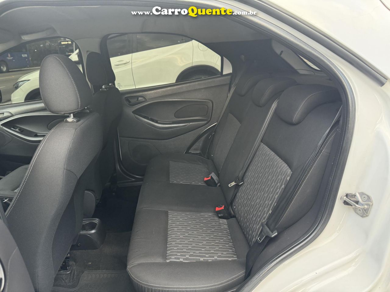 FORD   KA 1.5 SE 12V FLEX 5P MEC.   BRANCO 2019 1.5 FLEX - Loja