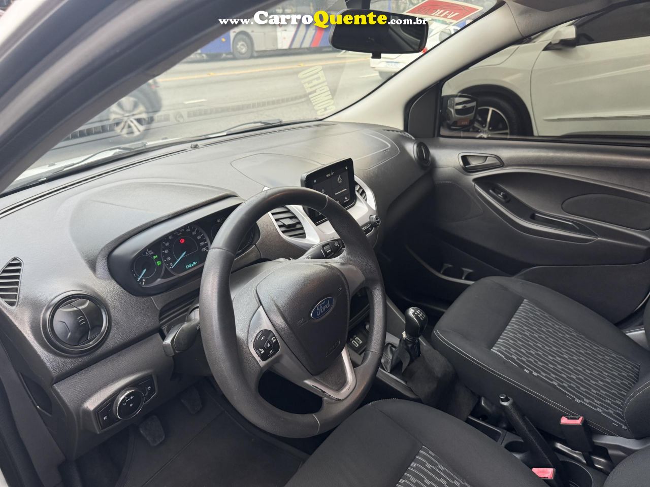 FORD   KA 1.5 SE 12V FLEX 5P MEC.   BRANCO 2019 1.5 FLEX - Loja