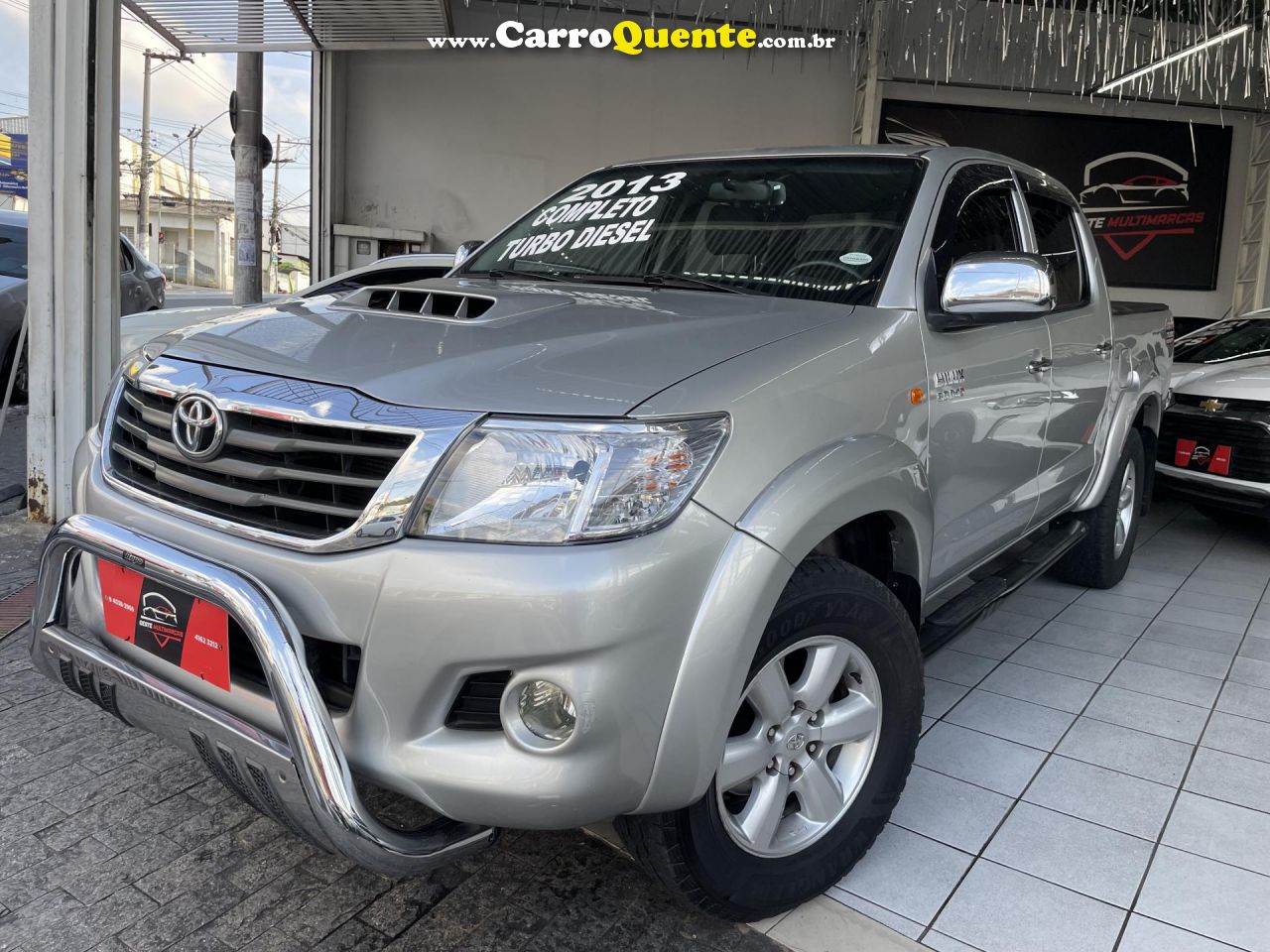 TOYOTA   HILUX CD D4-D 4X4 3.0 TDI DIES. MEC.   PRATA 2013 3.0 DIESEL - Loja