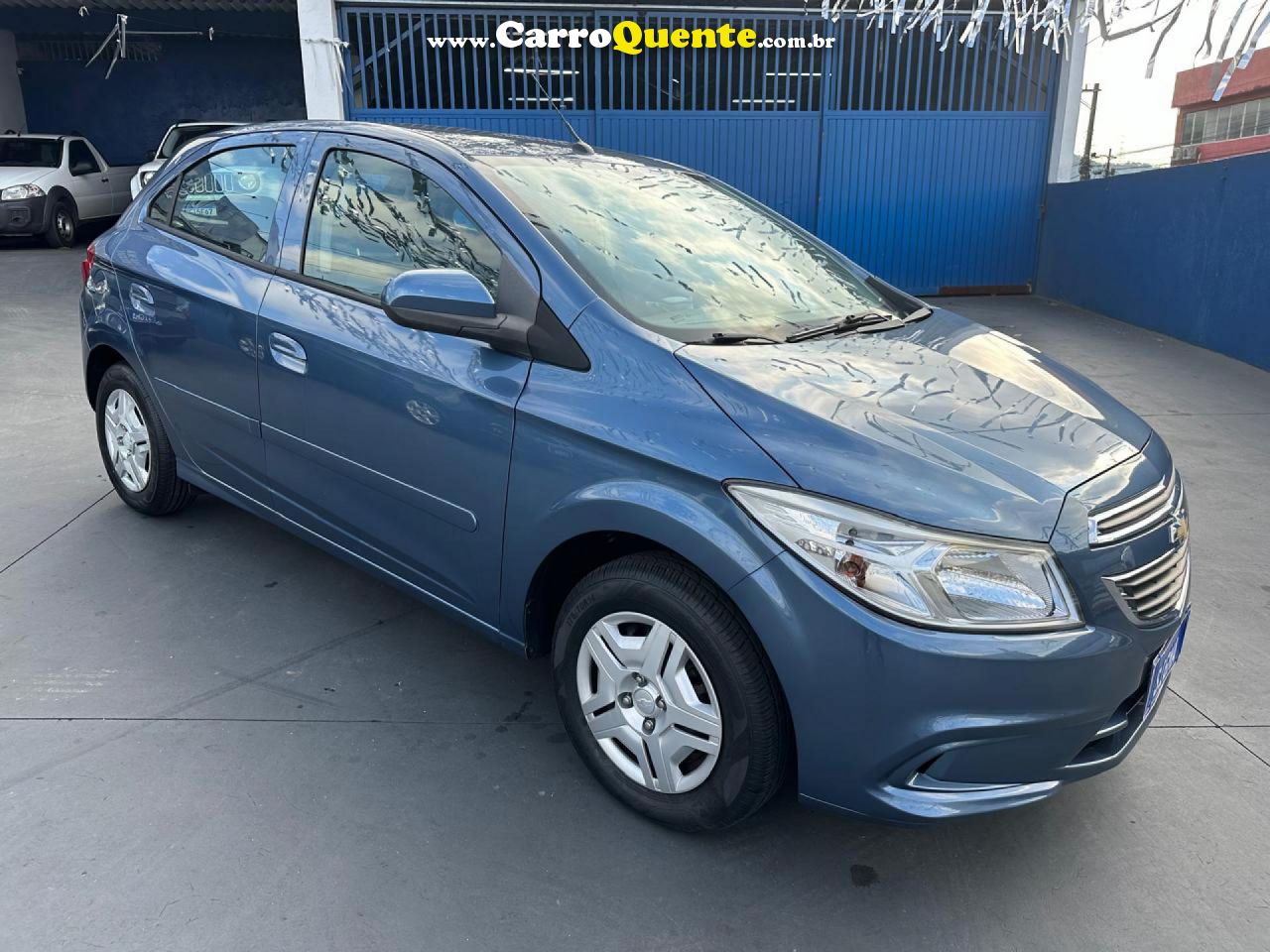 CHEVROLET   ONIX HATCH LT 1.0 8V FLEXPOWER 5P MEC.   AZUL 2015 1.0 FLEX - Loja