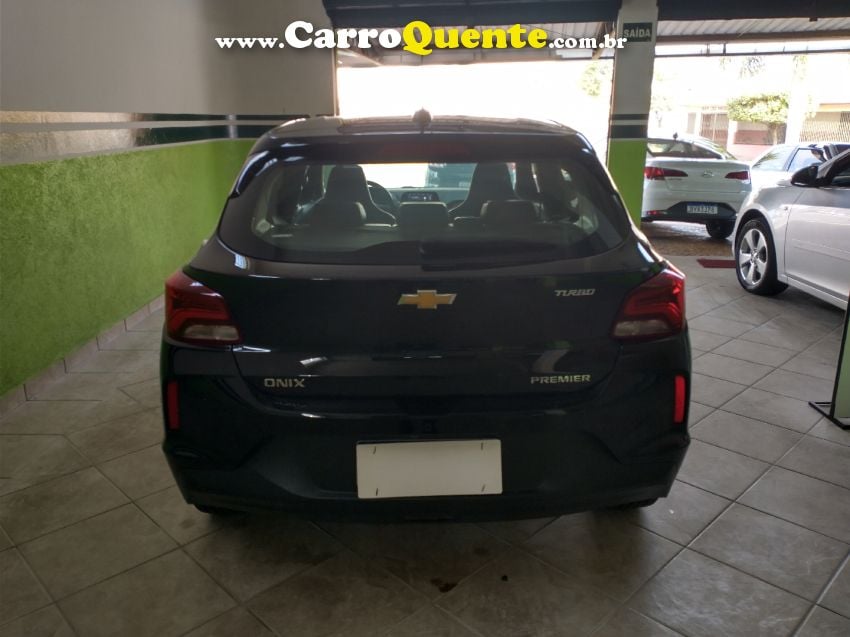 Chevrolet Onix Turbo Premier II - Loja