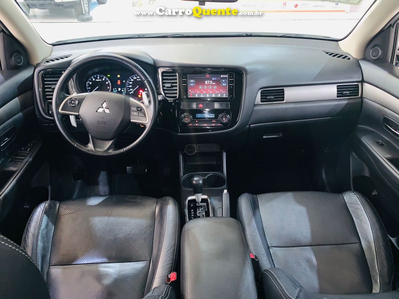 MITSUBISHI OUTLANDER 2.0 16V - Loja