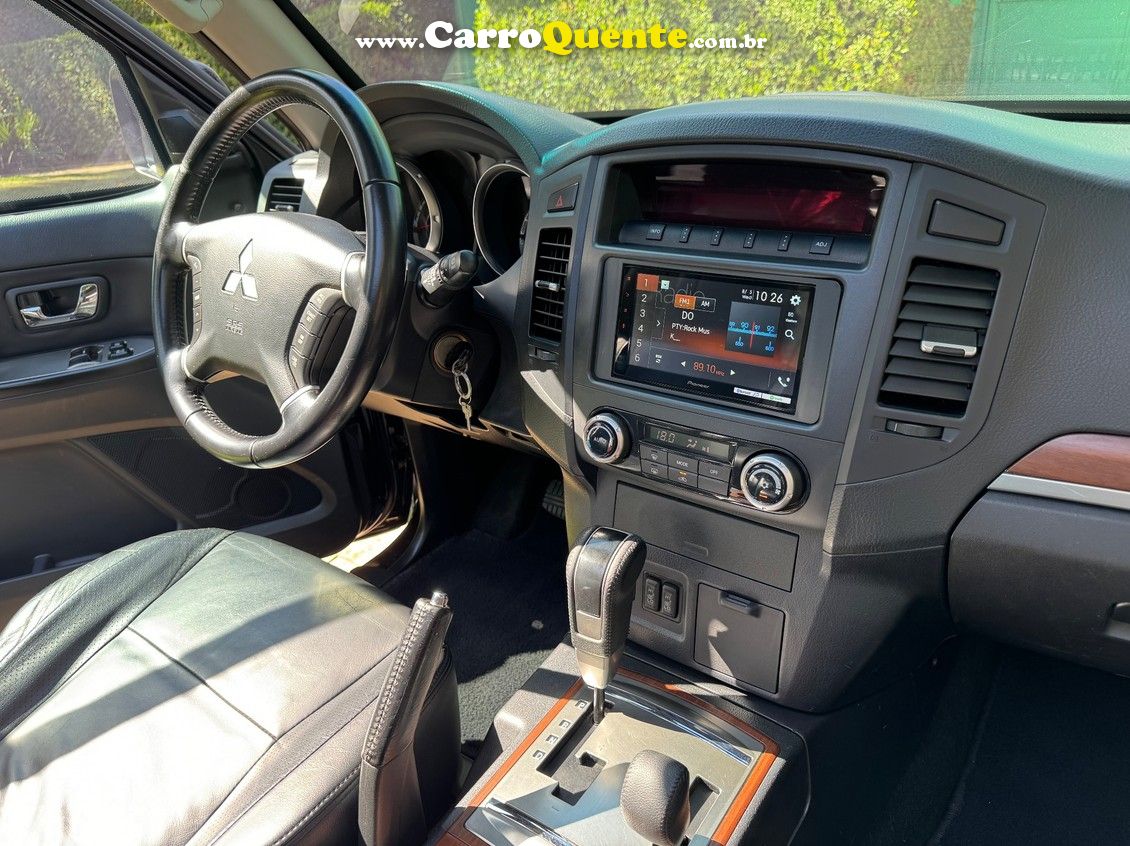 MITSUBISHI PAJERO FULL 3.8 HPE 4X4 V6 24V - Loja