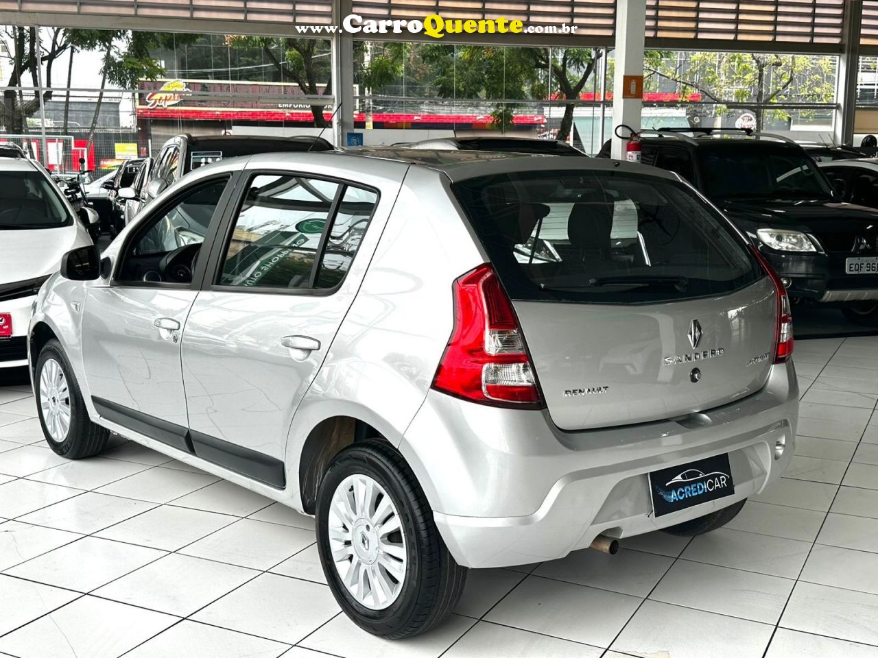 RENAULT SANDERO 1.6 PRIVILEGE 16V - Loja