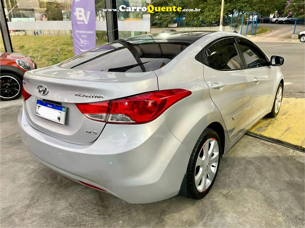 HYUNDAI   ELANTRA GLS 1.8 16V AUT.   PRATA 2012 1.8 GASOLINA - Loja